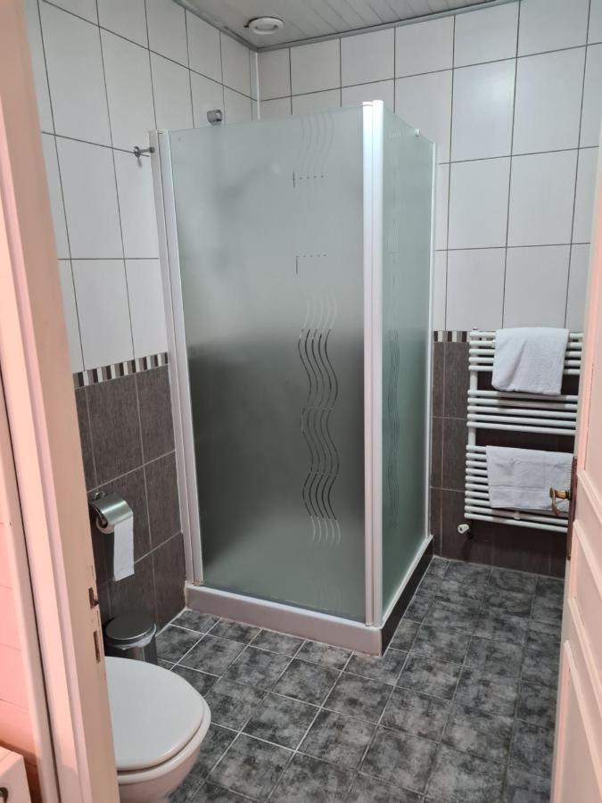 Le Royal Hotel Saint-Pol-sur-Ternoise Экстерьер фото