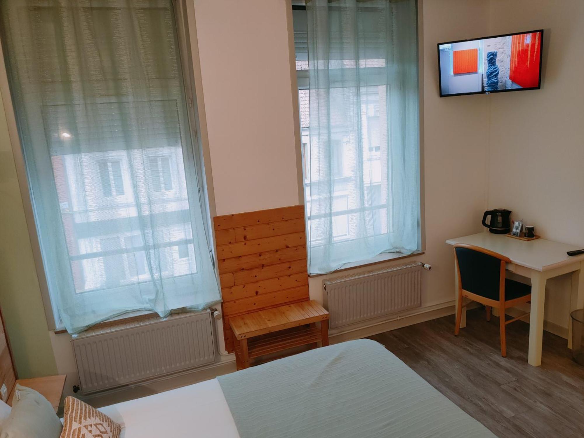 Le Royal Hotel Saint-Pol-sur-Ternoise Экстерьер фото