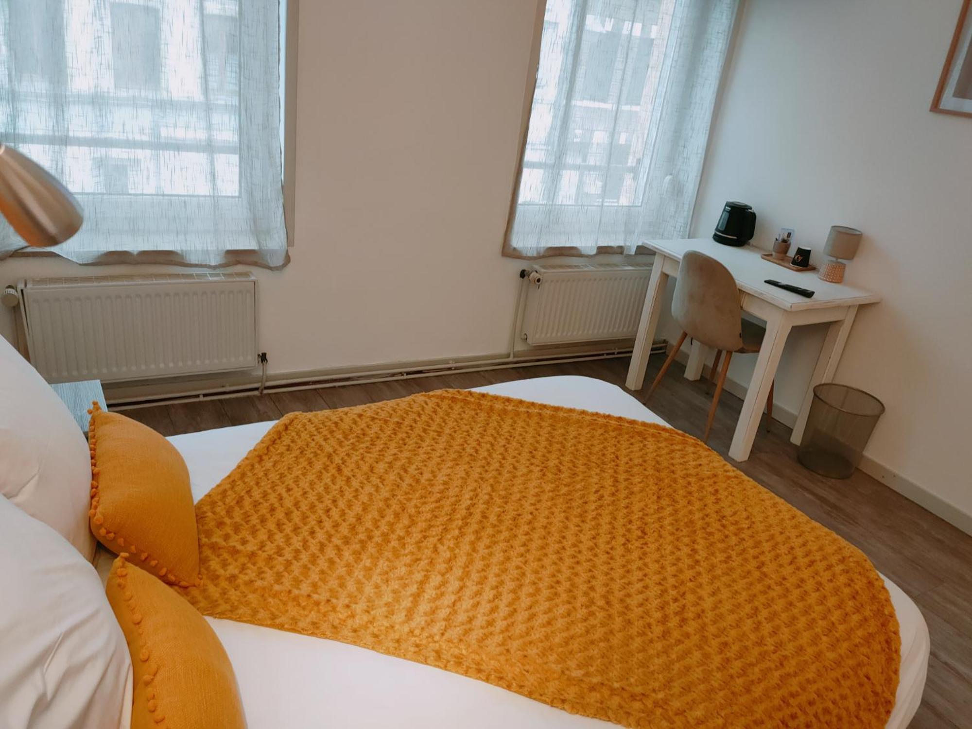 Le Royal Hotel Saint-Pol-sur-Ternoise Экстерьер фото