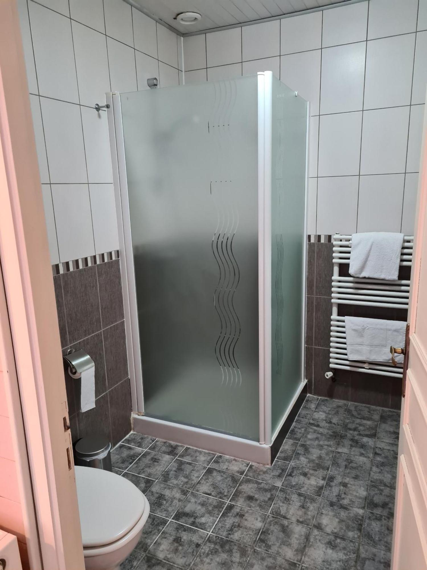 Le Royal Hotel Saint-Pol-sur-Ternoise Экстерьер фото